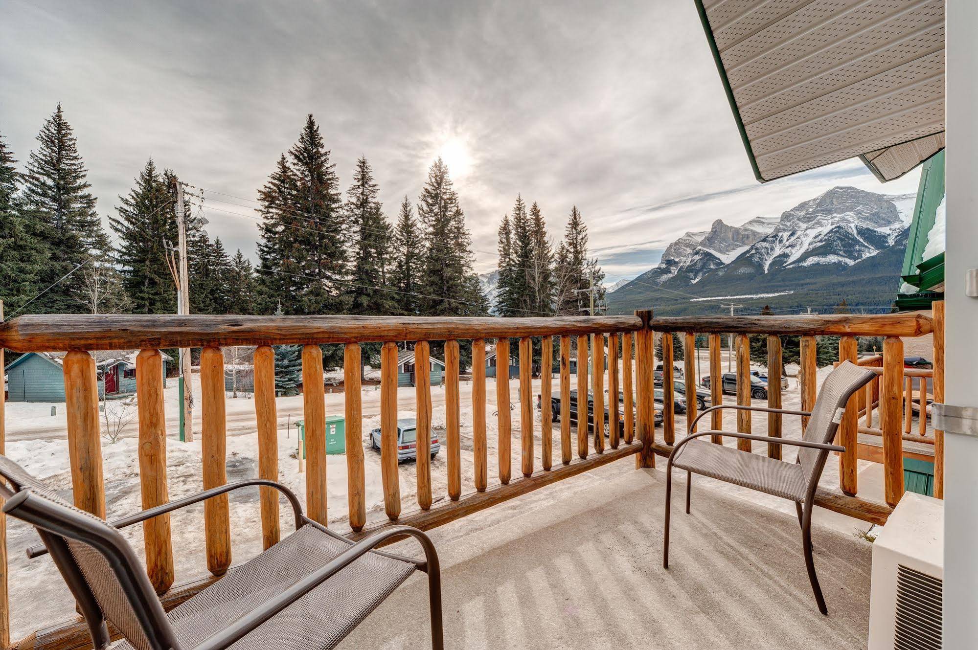 Inn of the Rockies