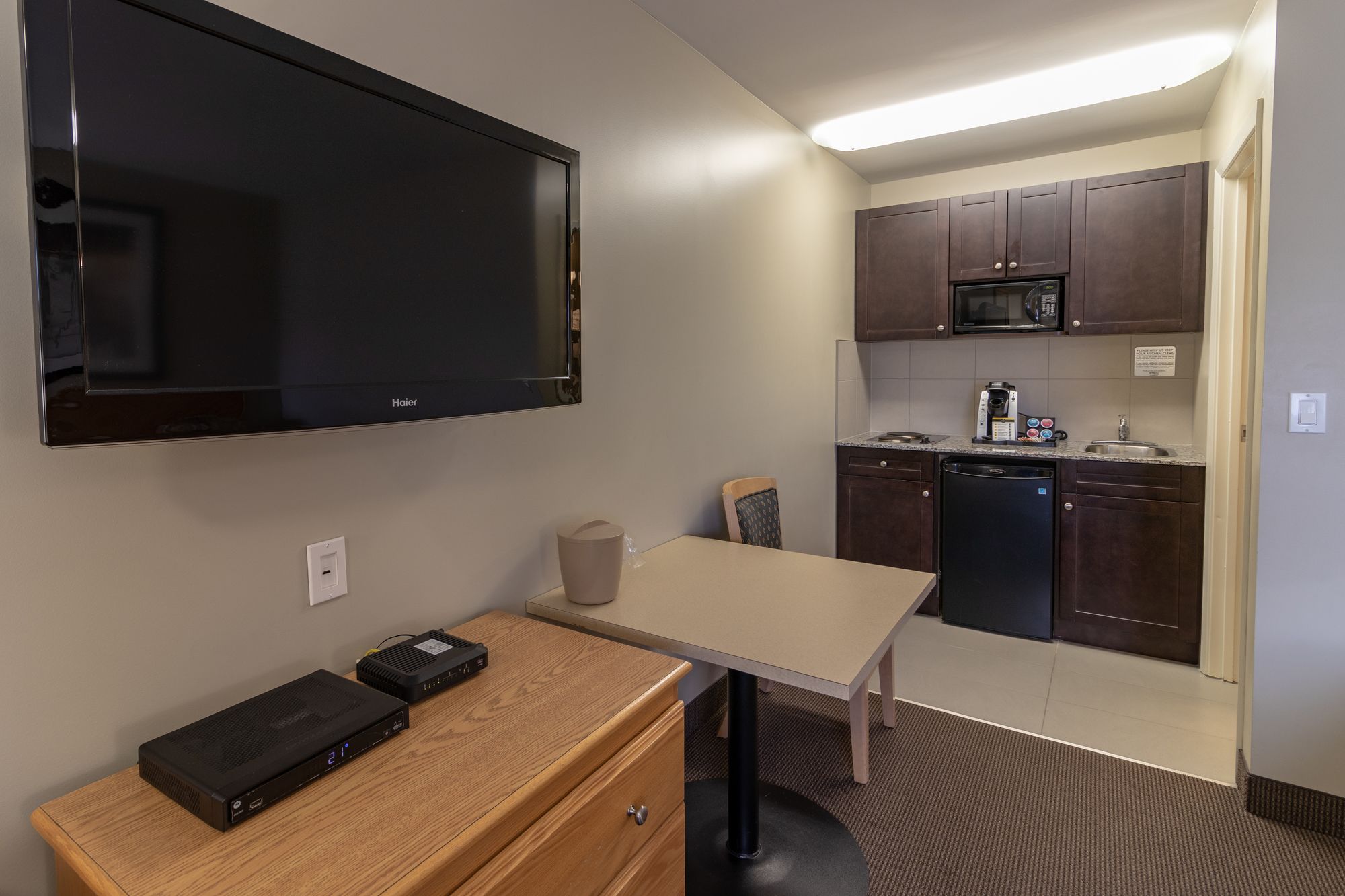 Best Canadian Motor Inn Hinton