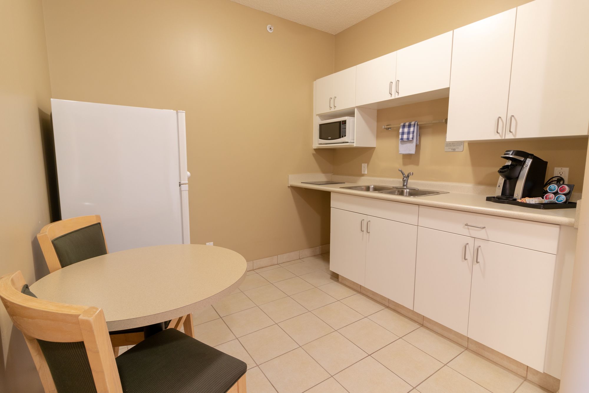 Best Canadian Motor Inn Hinton