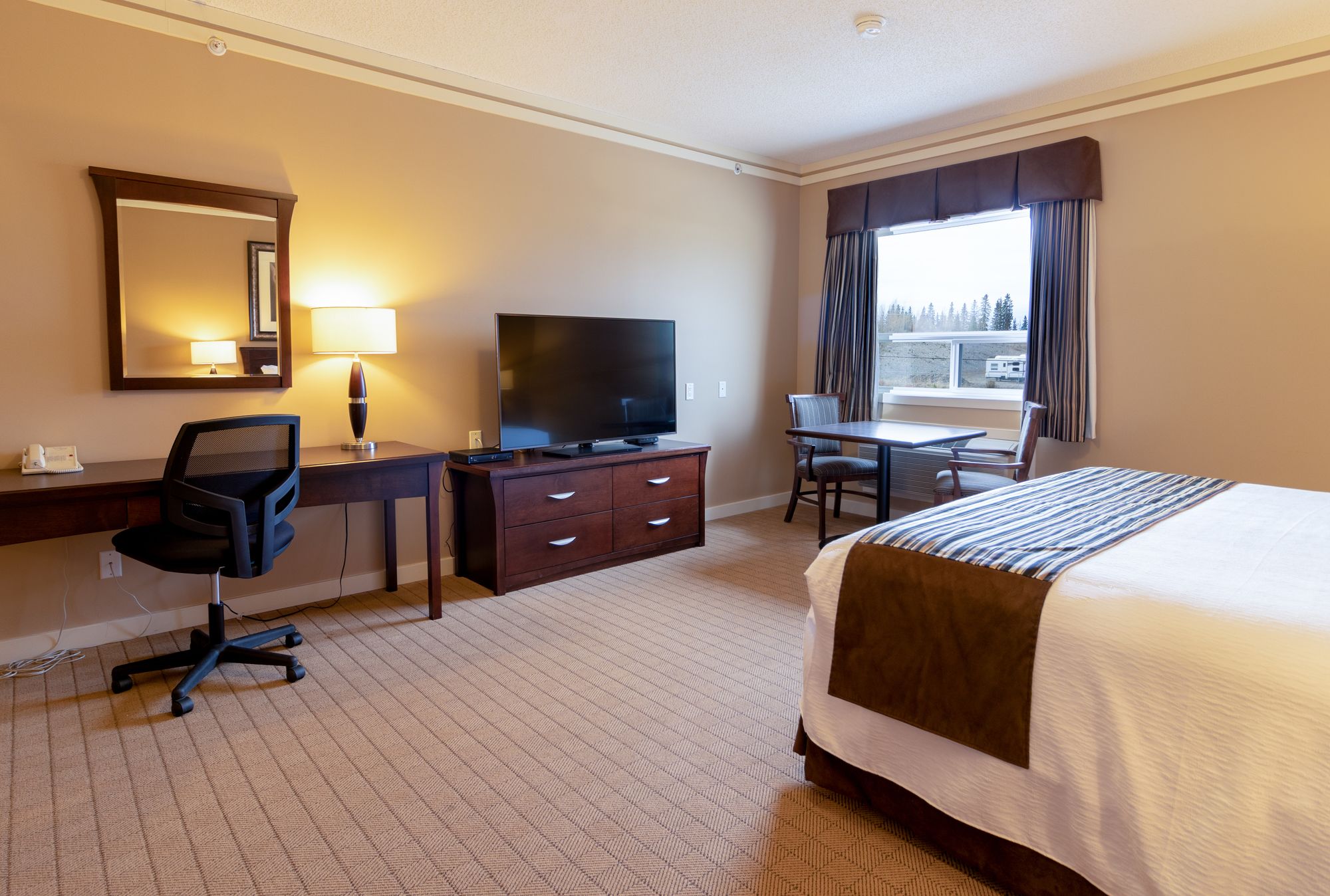 Best Canadian Motor Inn Hinton