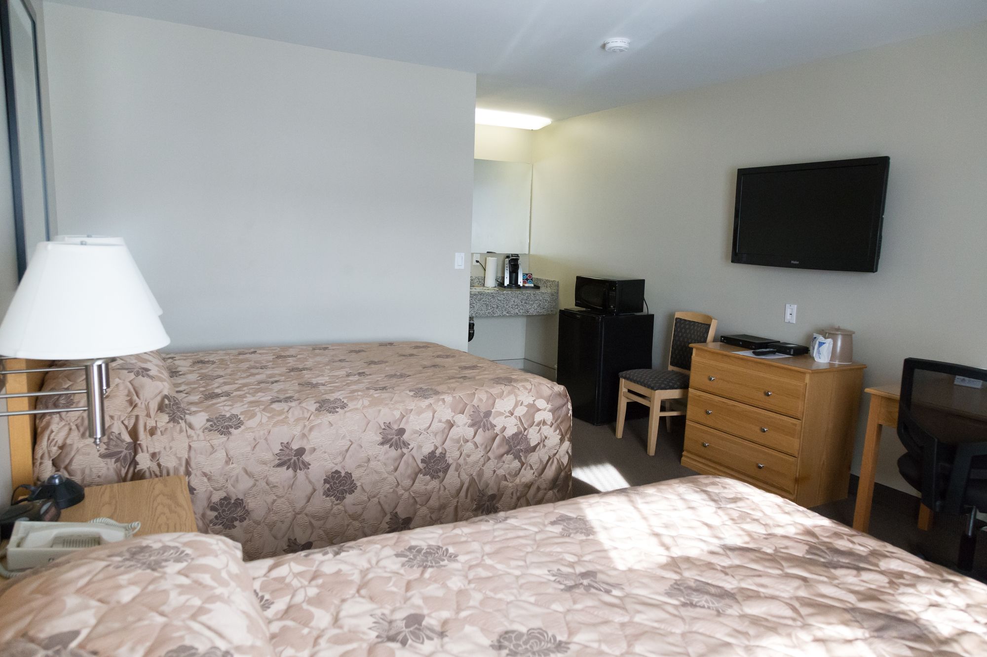 Best Canadian Motor Inn Hinton