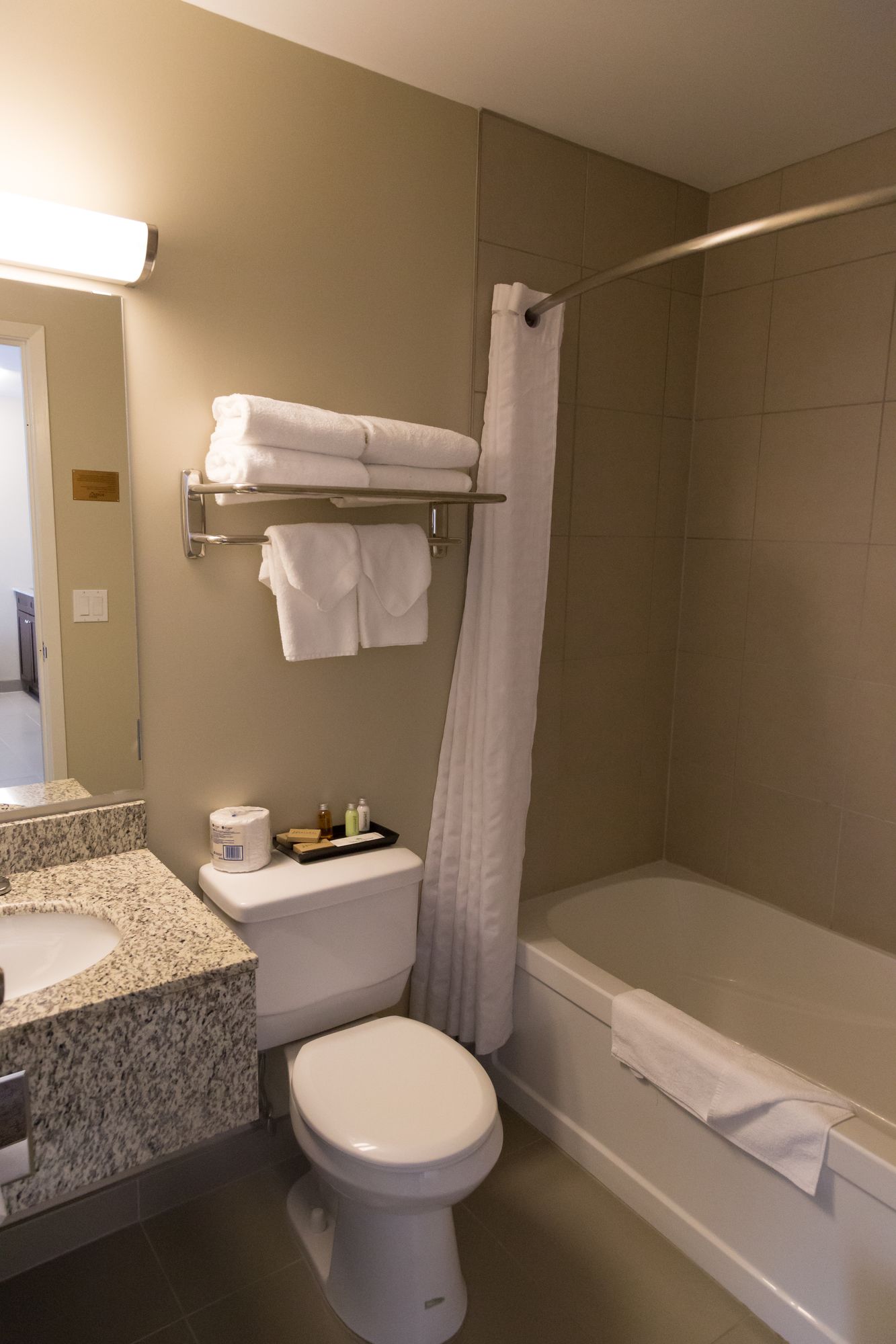 Best Canadian Motor Inn Hinton