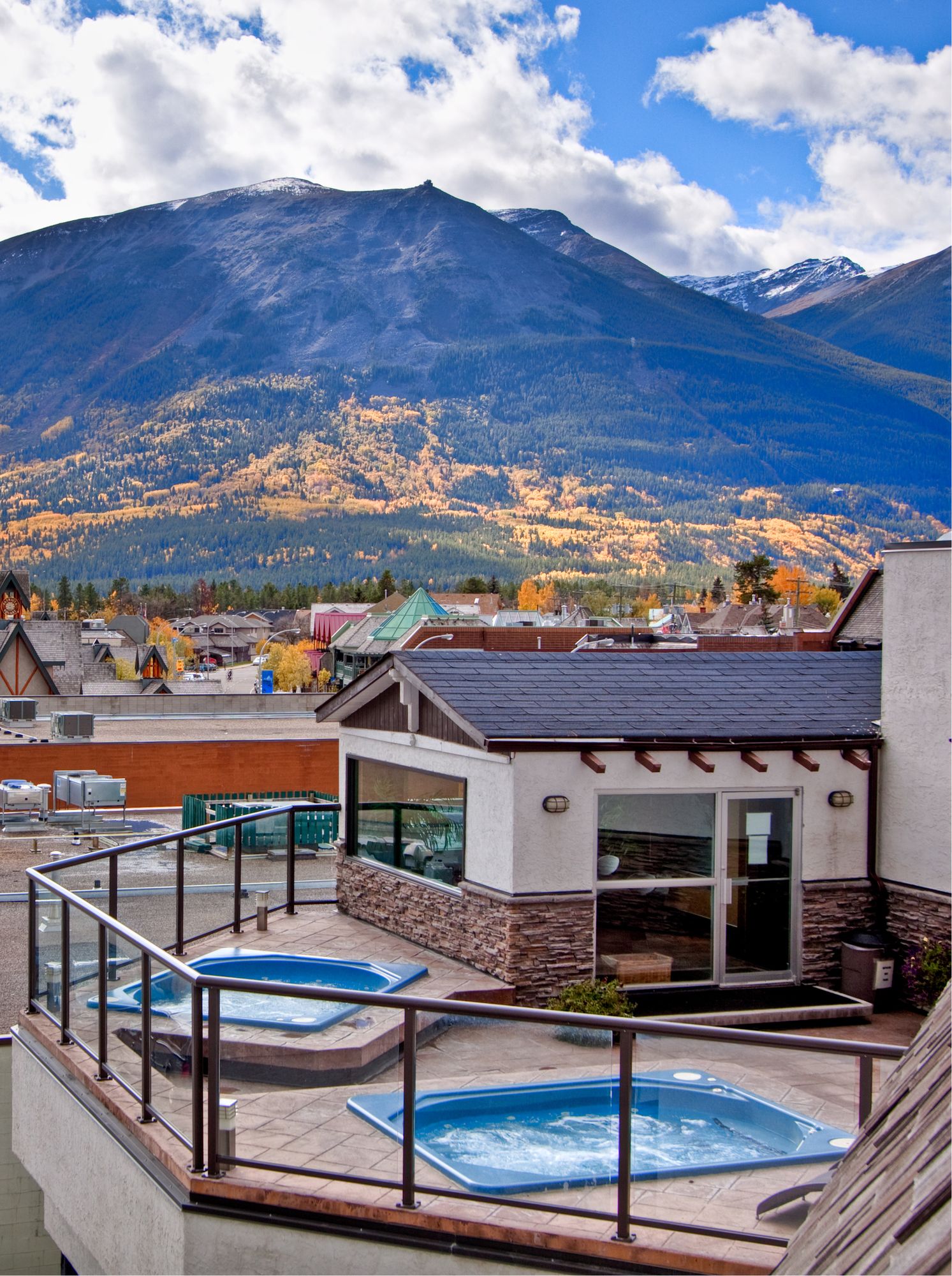 Whistlers Inn