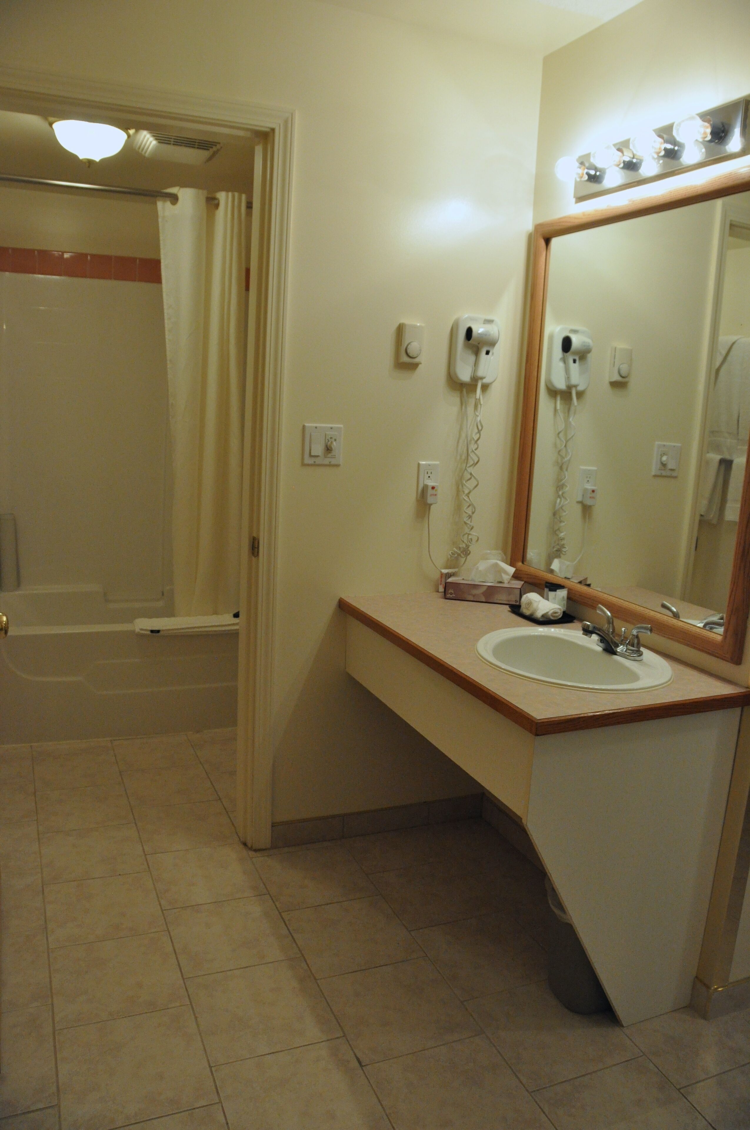 Western Budget Motel & Suites - Leduc #3