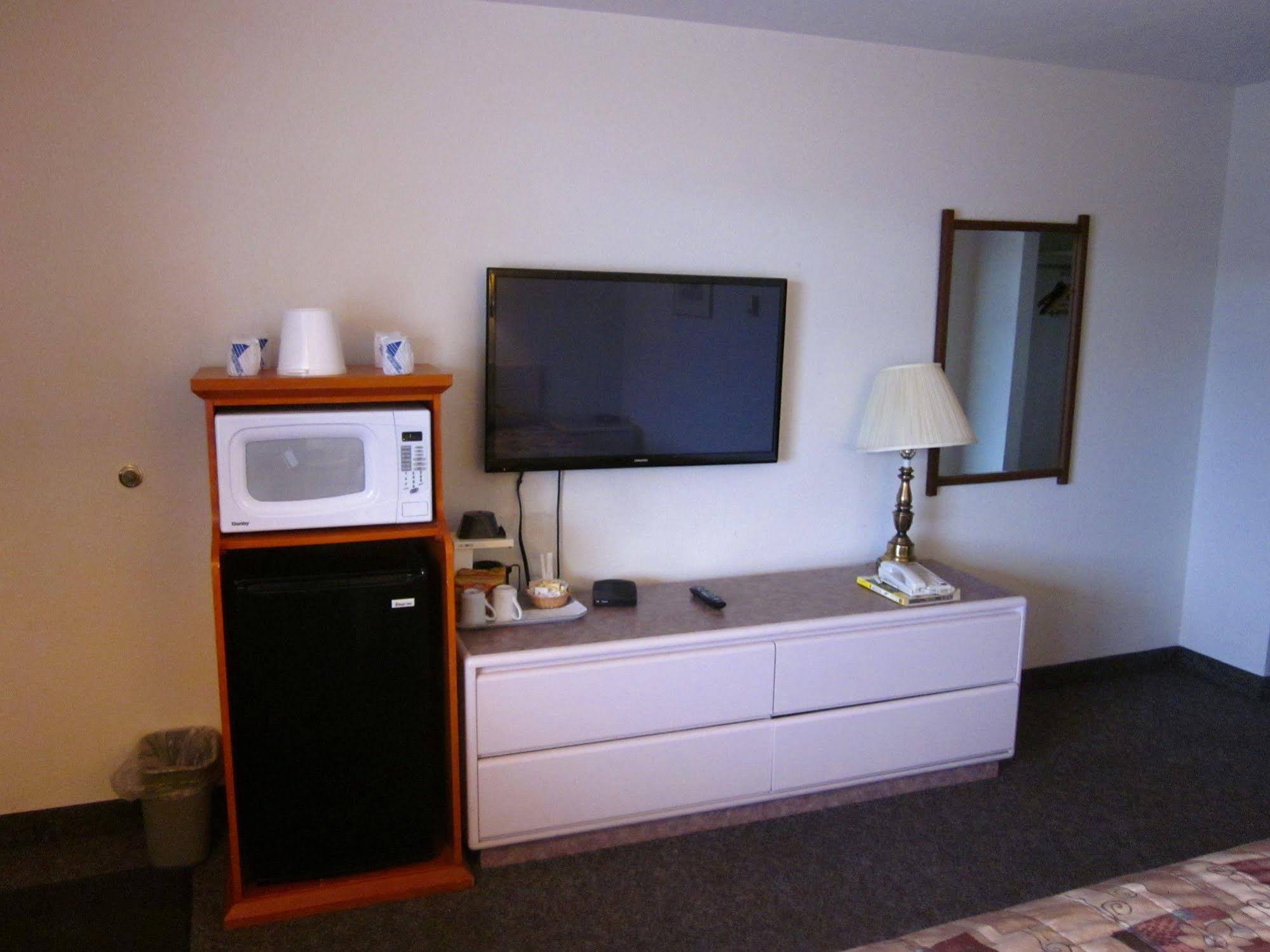 Chinook Motel