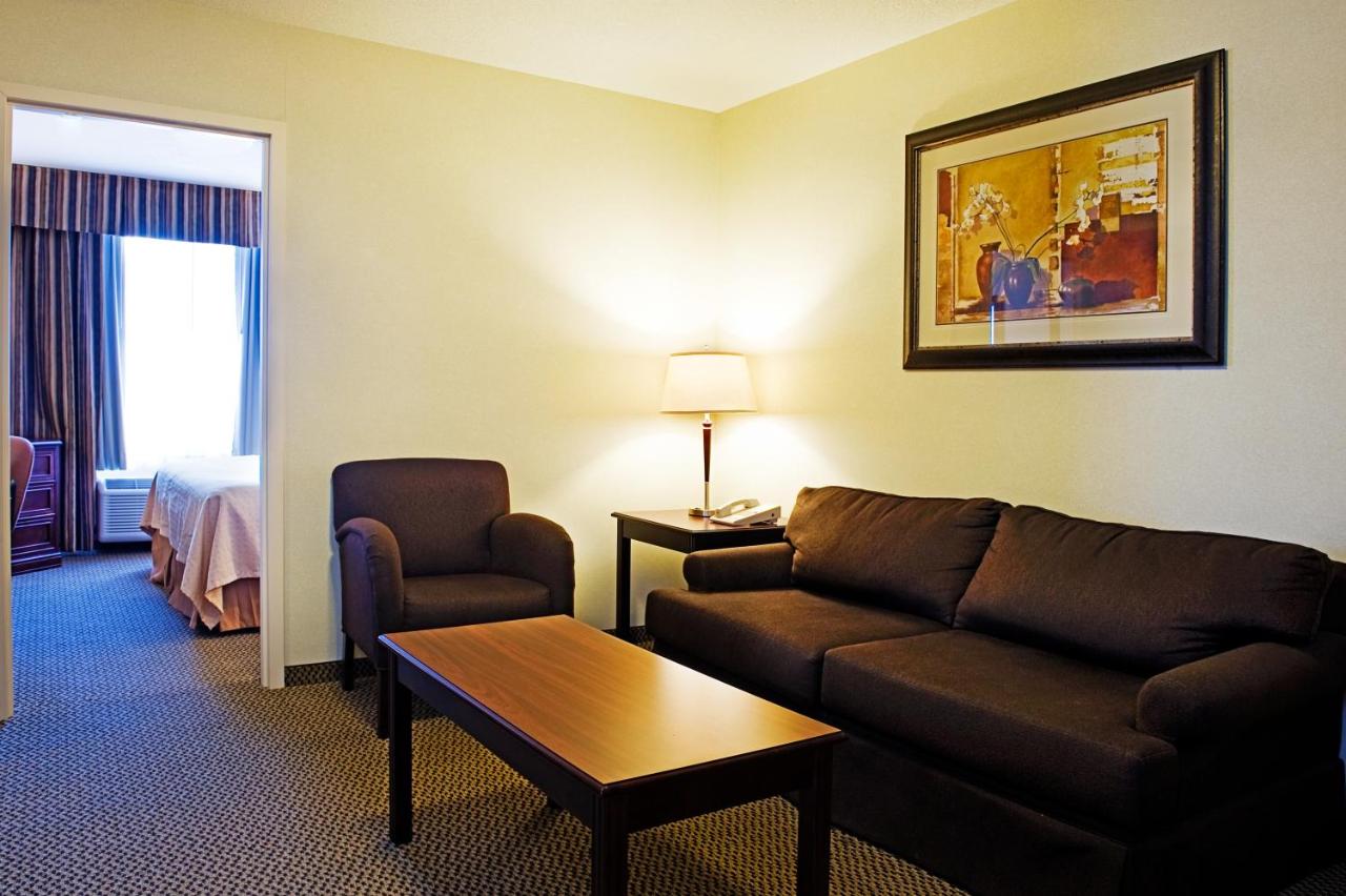 Holiday Inn Hotel & Suites Lloydminster