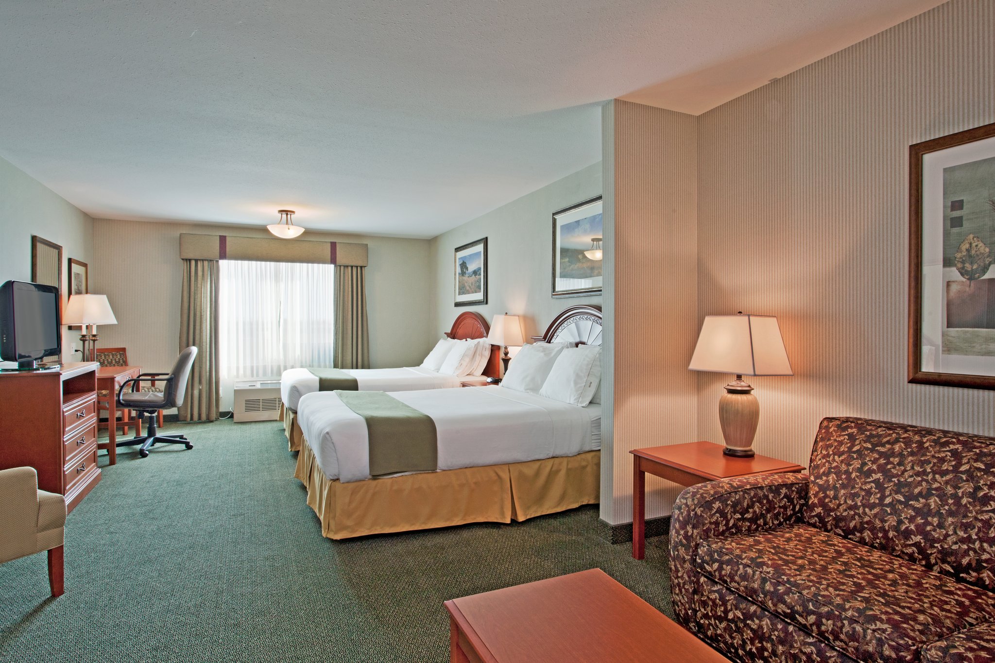 Holiday Inn Express & Suites Medicine Hat Transcanada Highway 1
