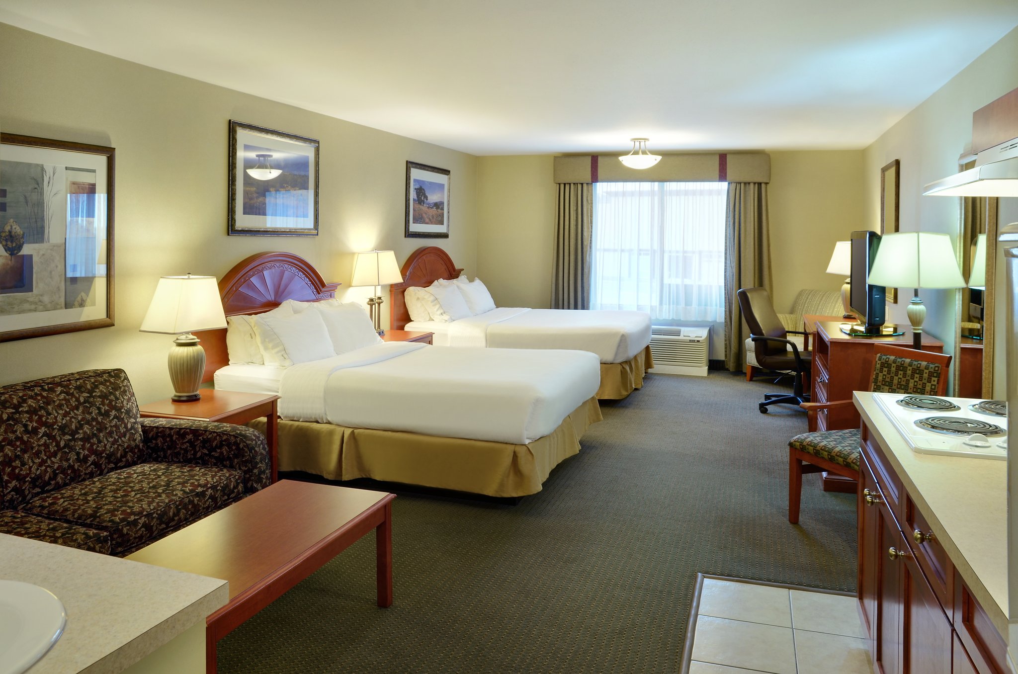 Holiday Inn Express & Suites Medicine Hat Transcanada Highway 1