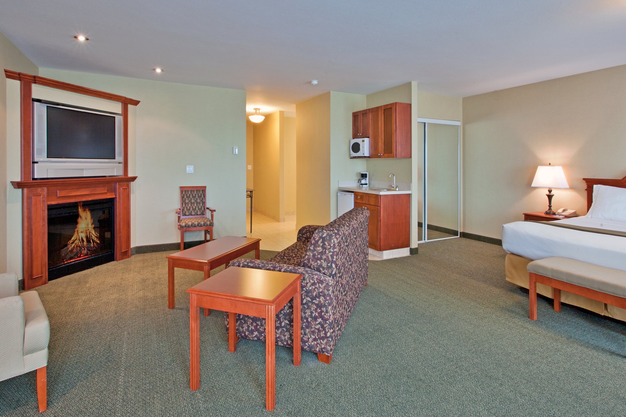 Holiday Inn Express & Suites Medicine Hat Transcanada Highway 1