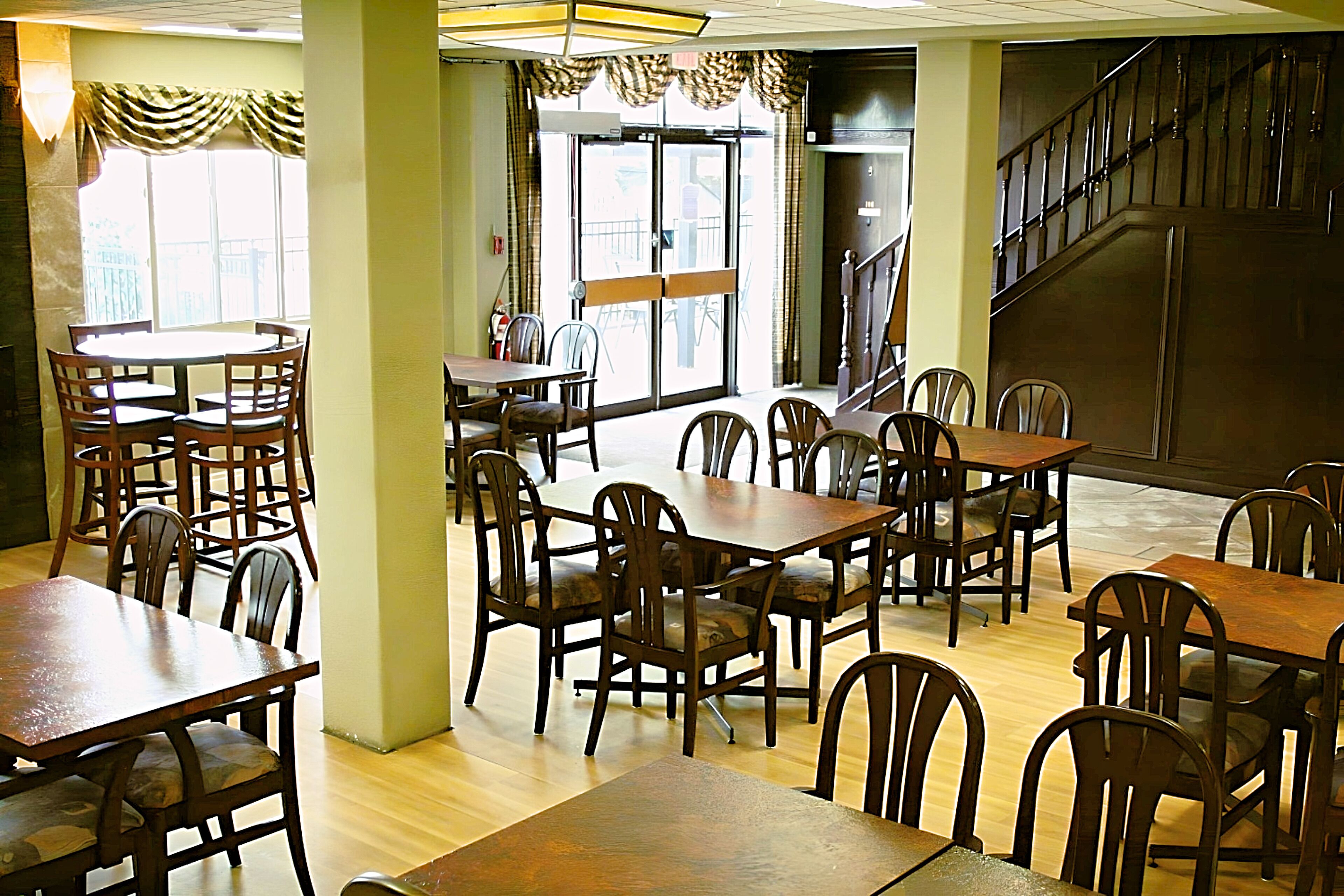 Medicine Hat Retirement Villa