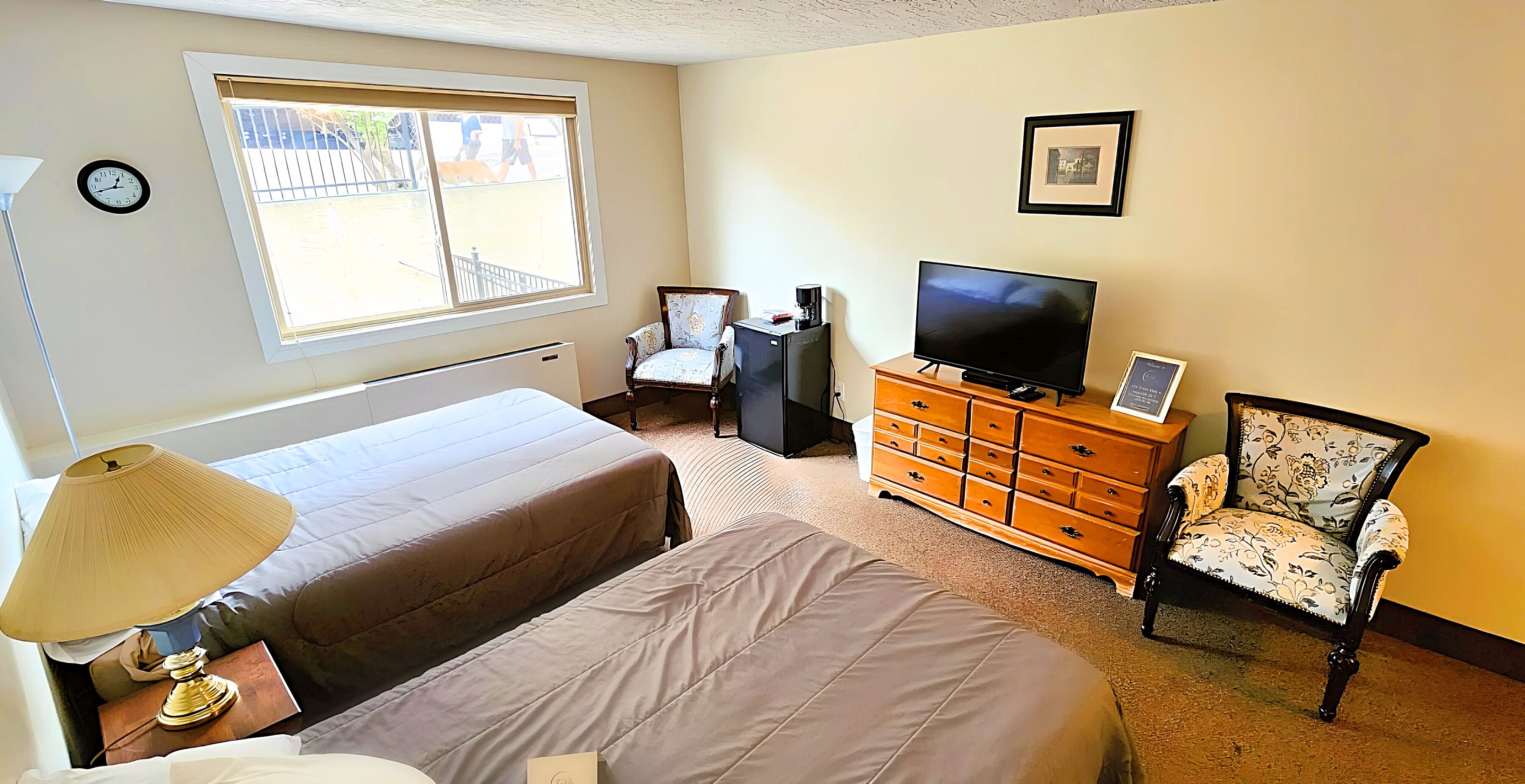 Medicine Hat Retirement Villa