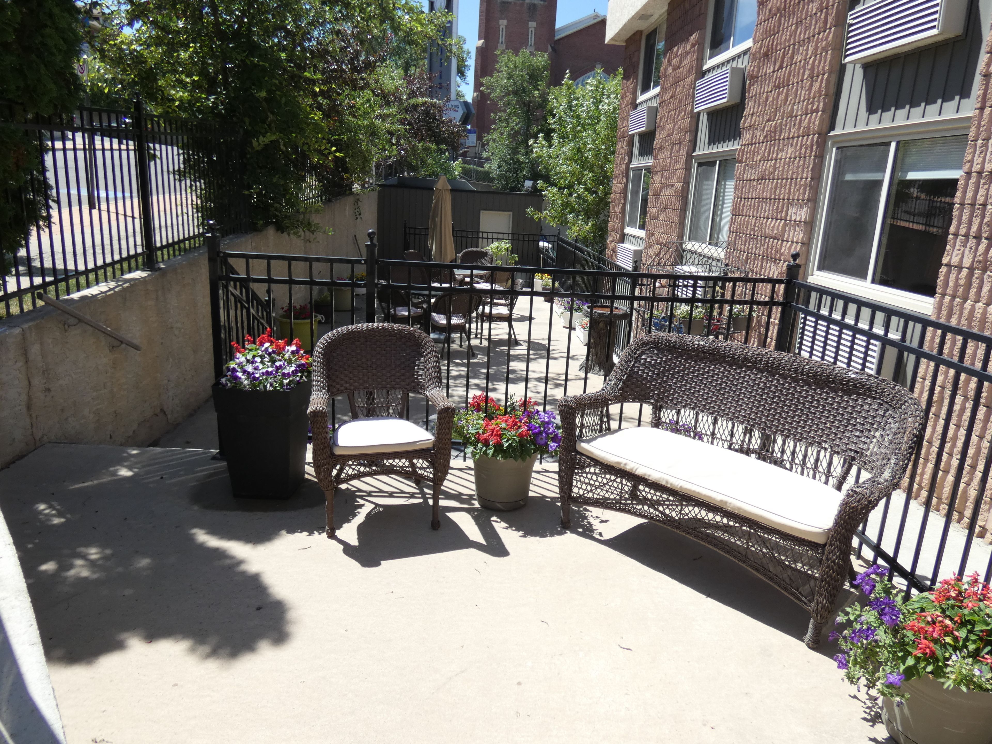 Medicine Hat Retirement Villa