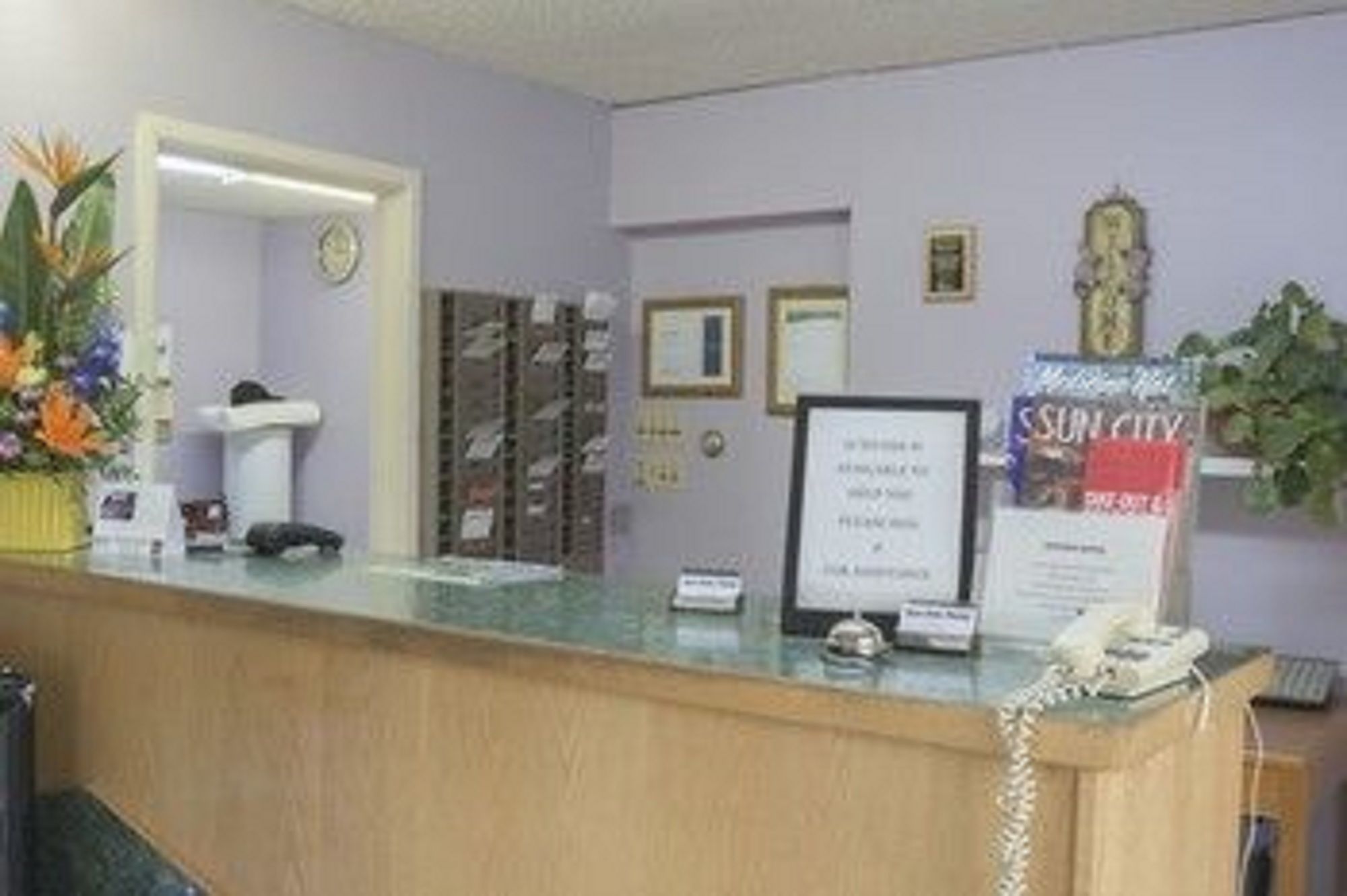 Sun Dek Motel