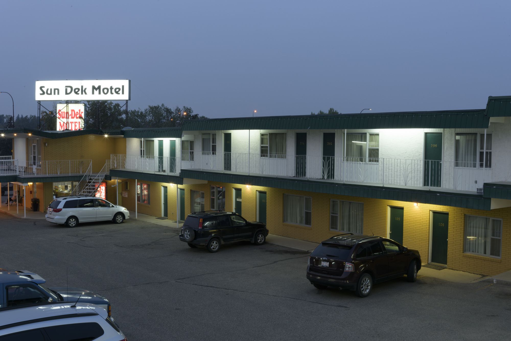 Sun Dek Motel