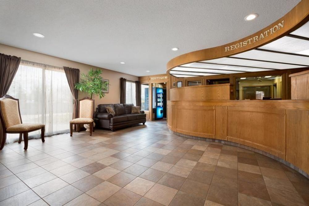 Clarion Pointe