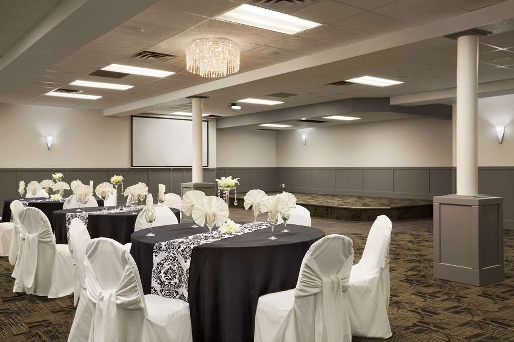 Clarion Pointe