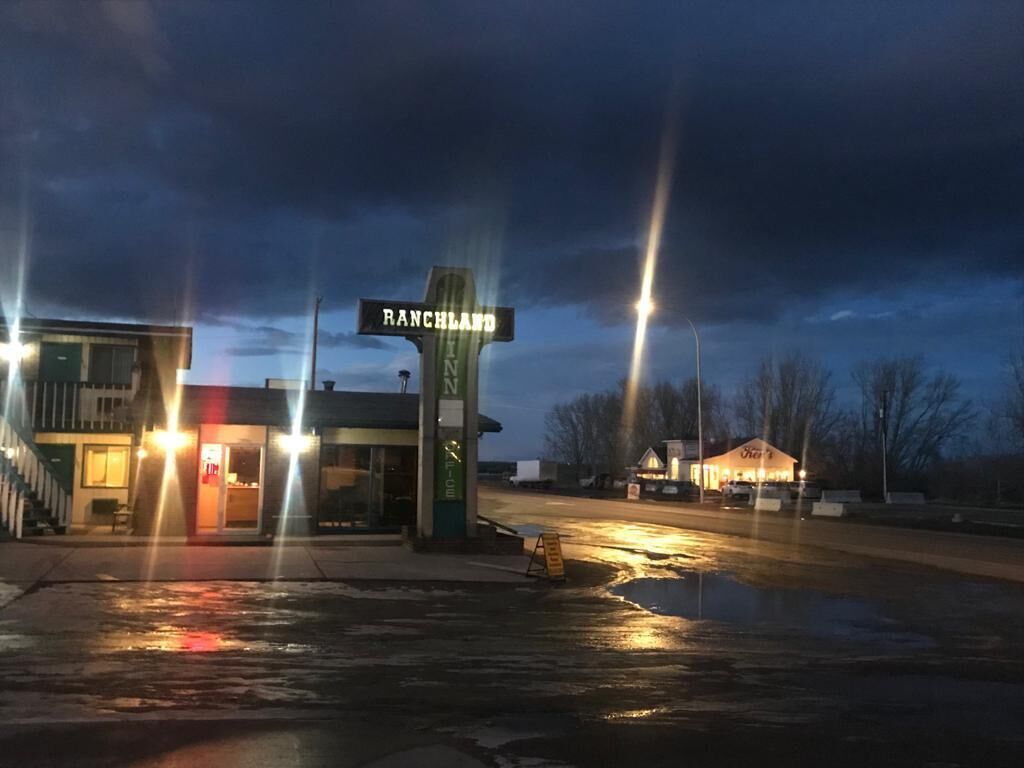 Ranchland Inn