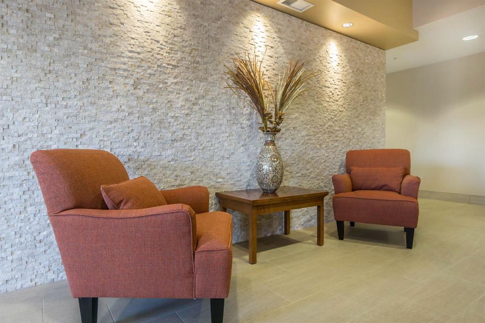 Comfort Inn & Suites Edmonton International Airport