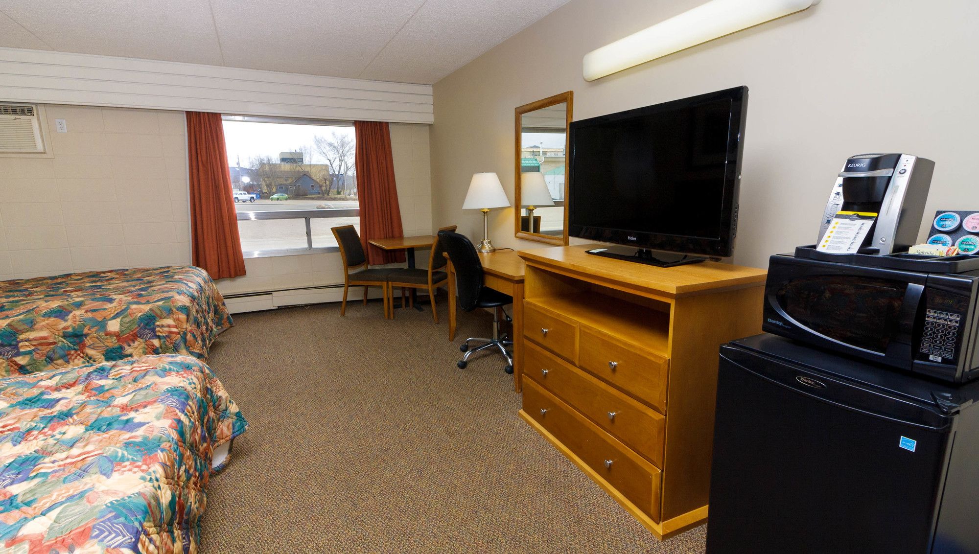 Best Canadian Motor Inn Peace River