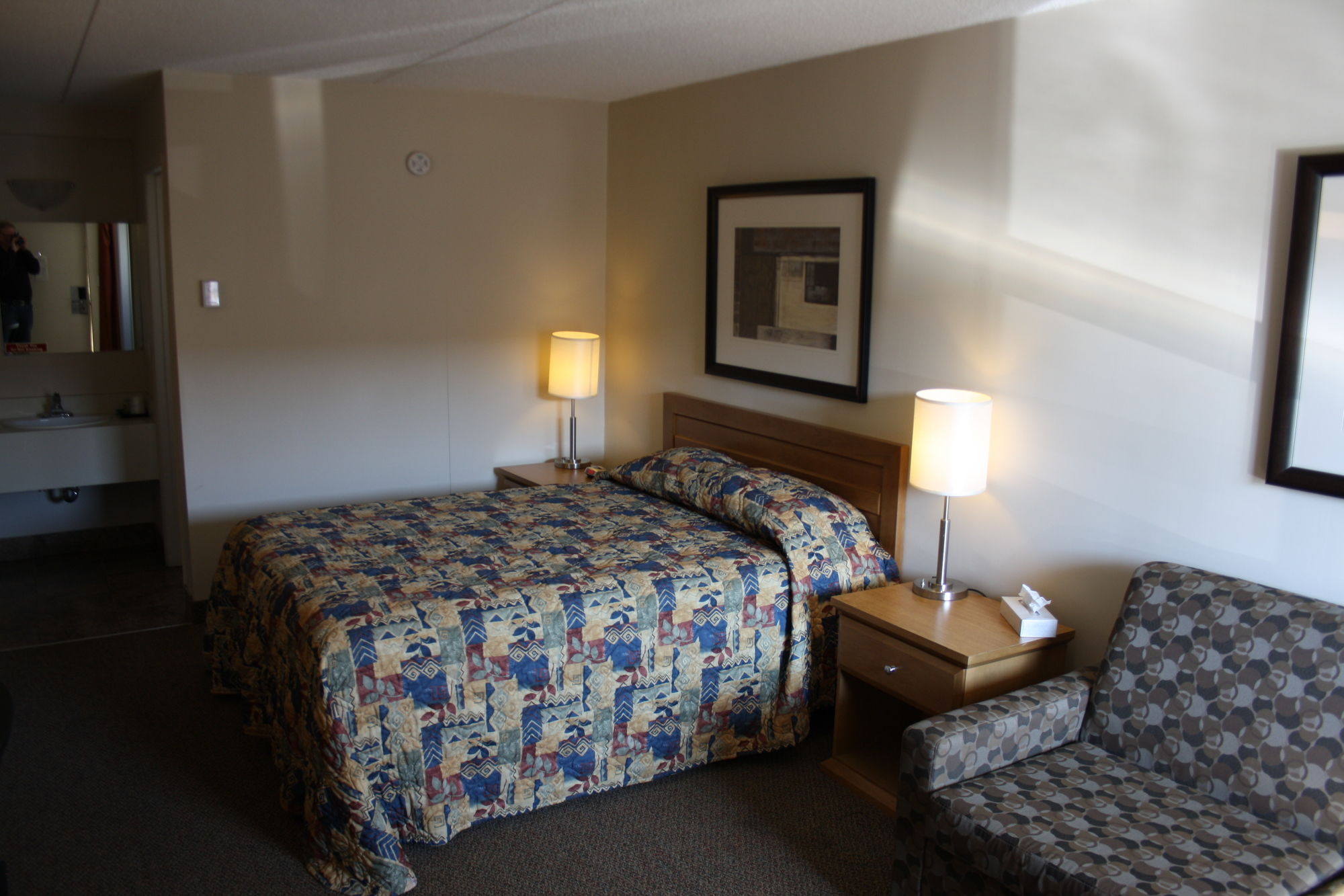 Best Canadian Motor Inn Peace River