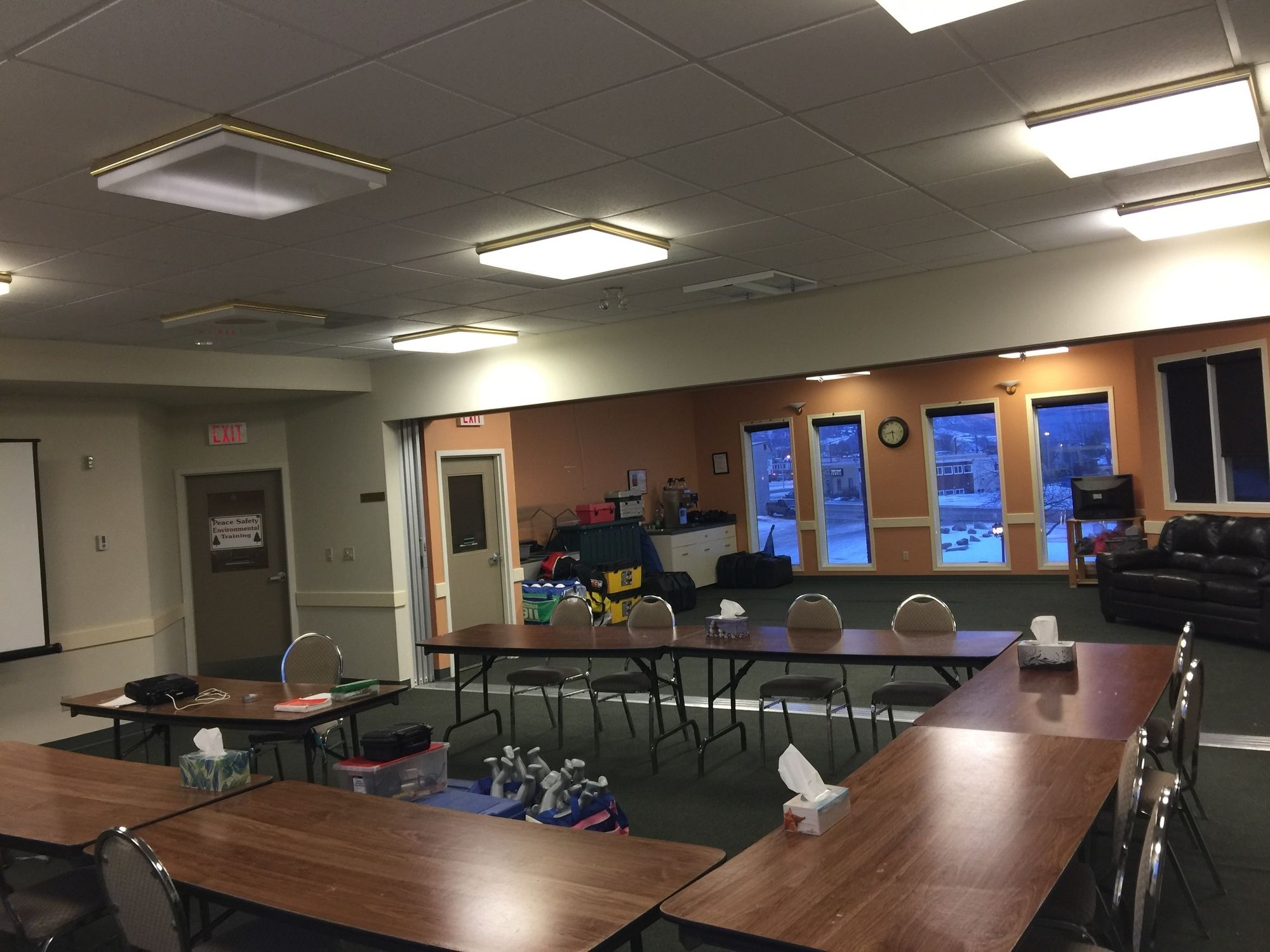 Best Canadian Motor Inn Peace River