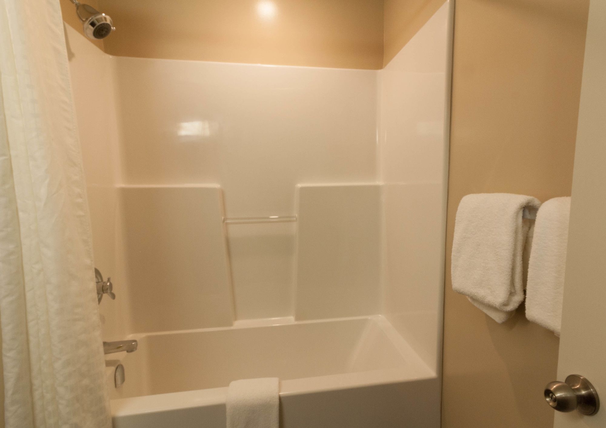 Best Canadian Motor Inn Peace River