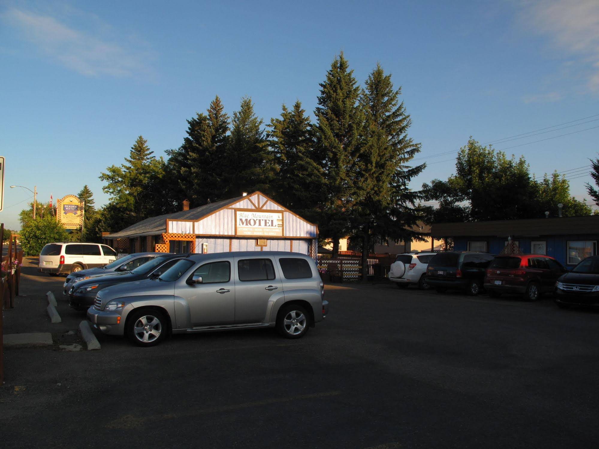 Blue Mountain Motel
