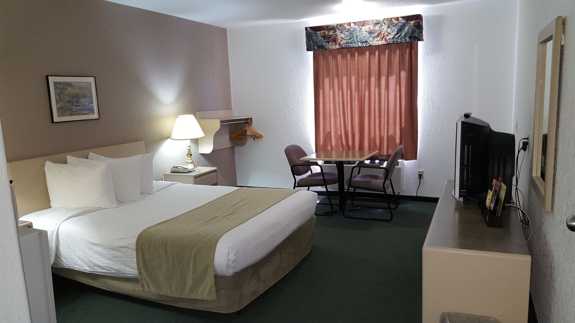 Super 8 by Wyndham Pincher Creek AB