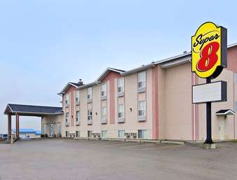 Super 8 by Wyndham Pincher Creek AB