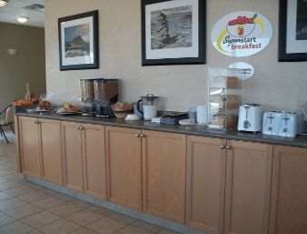 Super 8 by Wyndham Pincher Creek AB