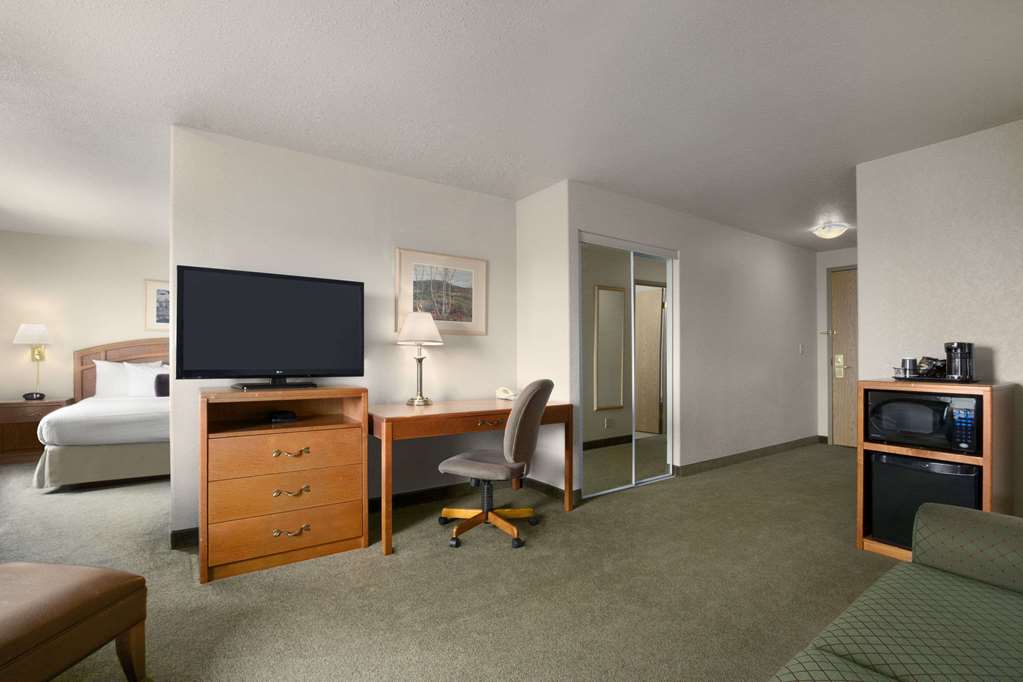 Days Inn by Wyndham Red Deer