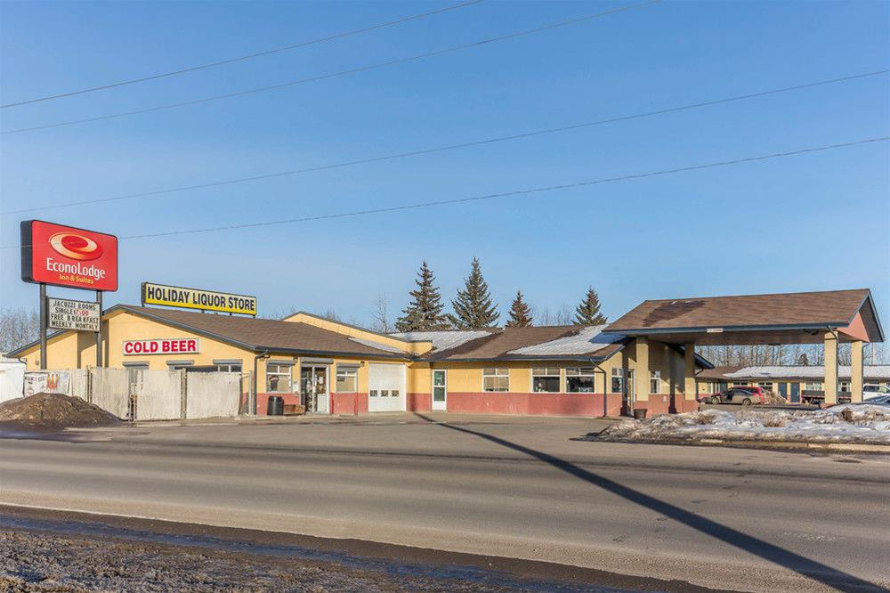 Empire Inn & Suites
