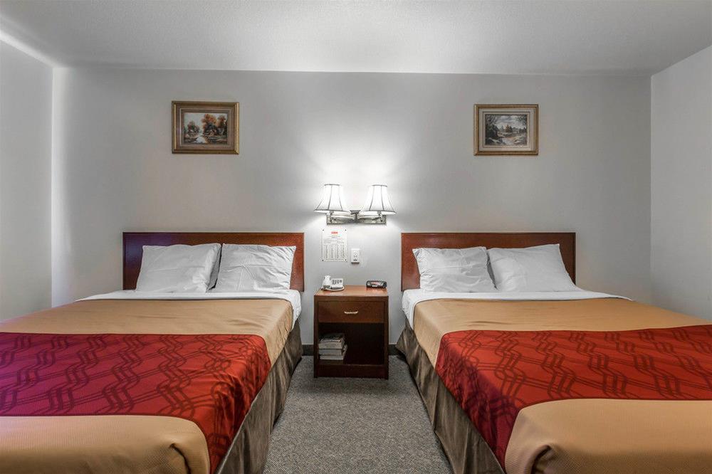 Empire Inn & Suites