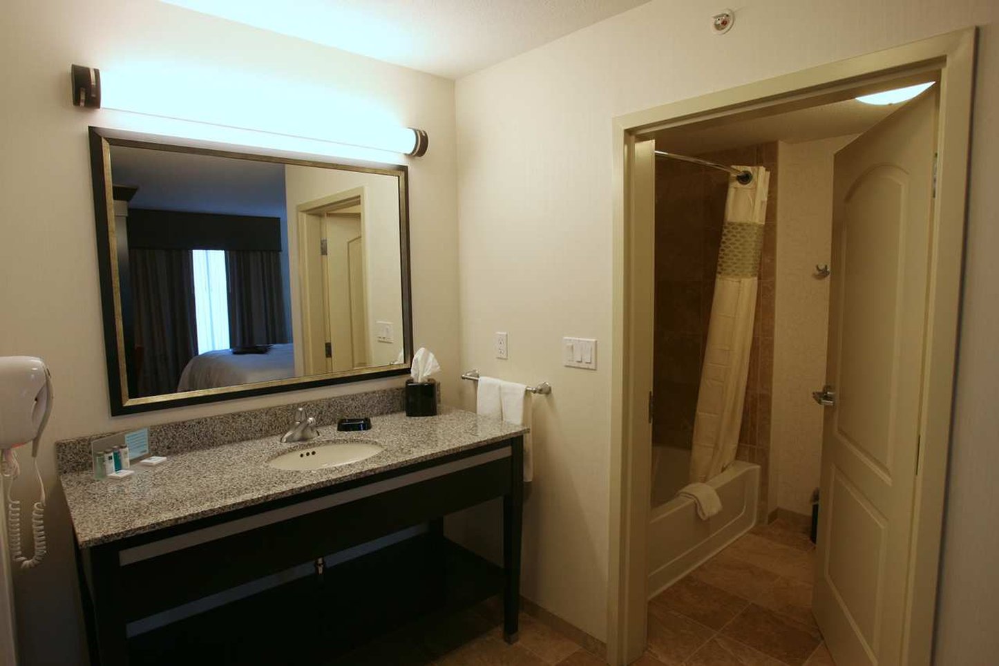 Hampton Inn & Suites by Hilton Red Deer