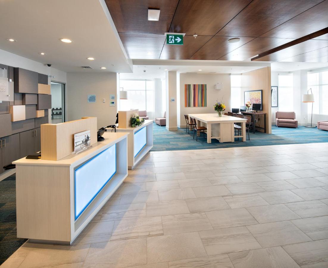 Holiday Inn Express Red Deer North