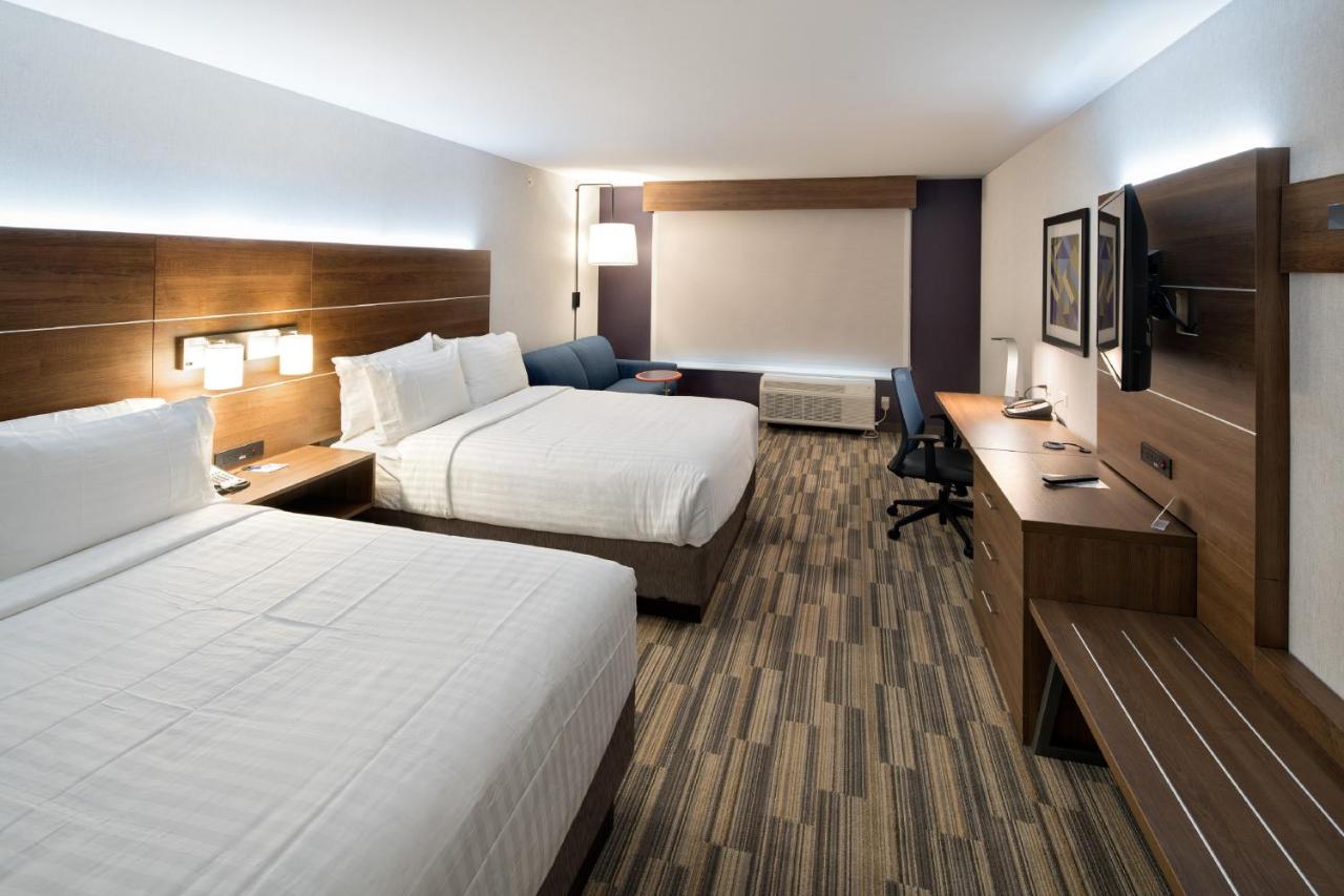 Holiday Inn Express Red Deer North