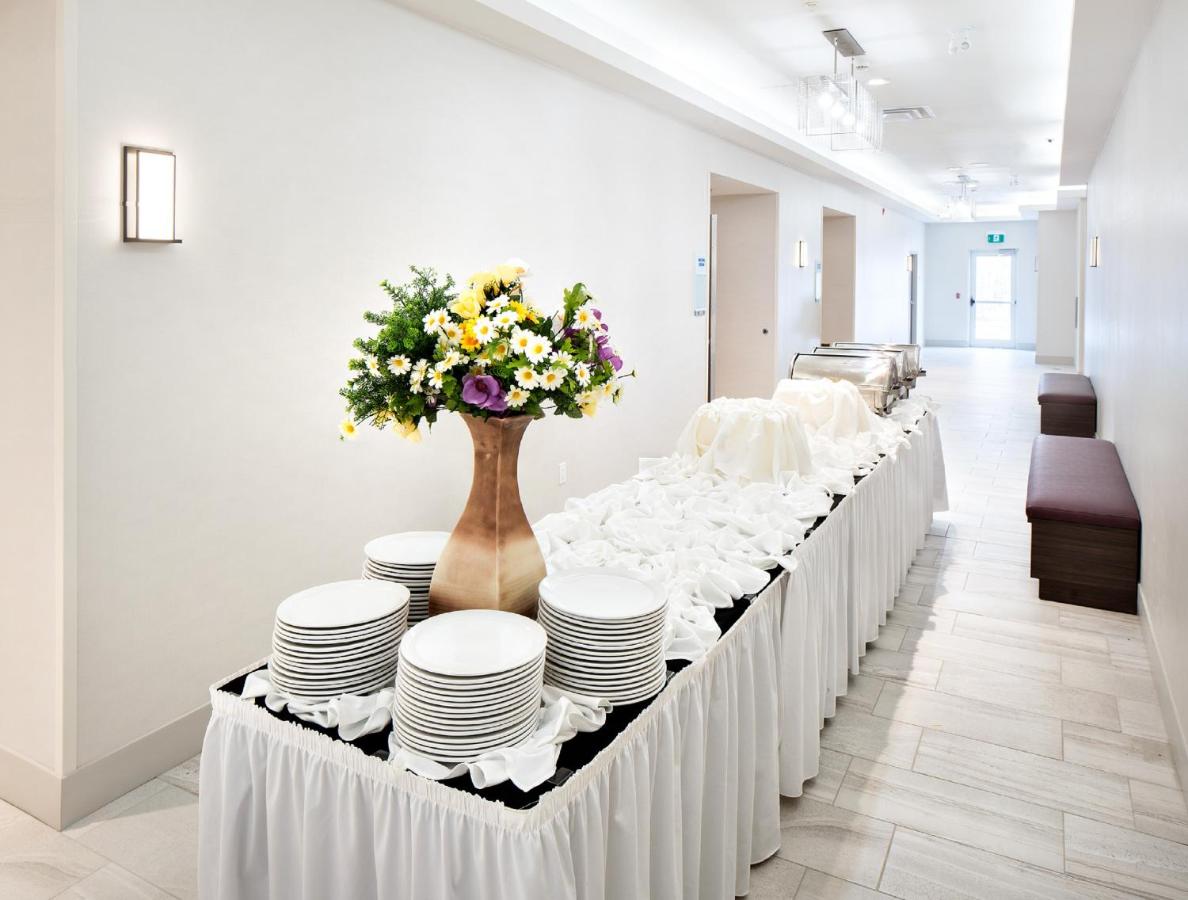 Holiday Inn Express Red Deer North