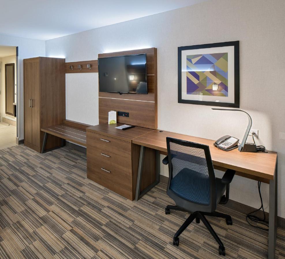 Holiday Inn Express Red Deer North