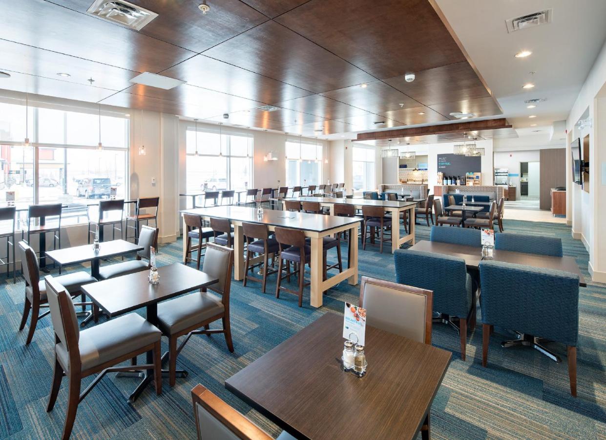 Holiday Inn Express Red Deer North