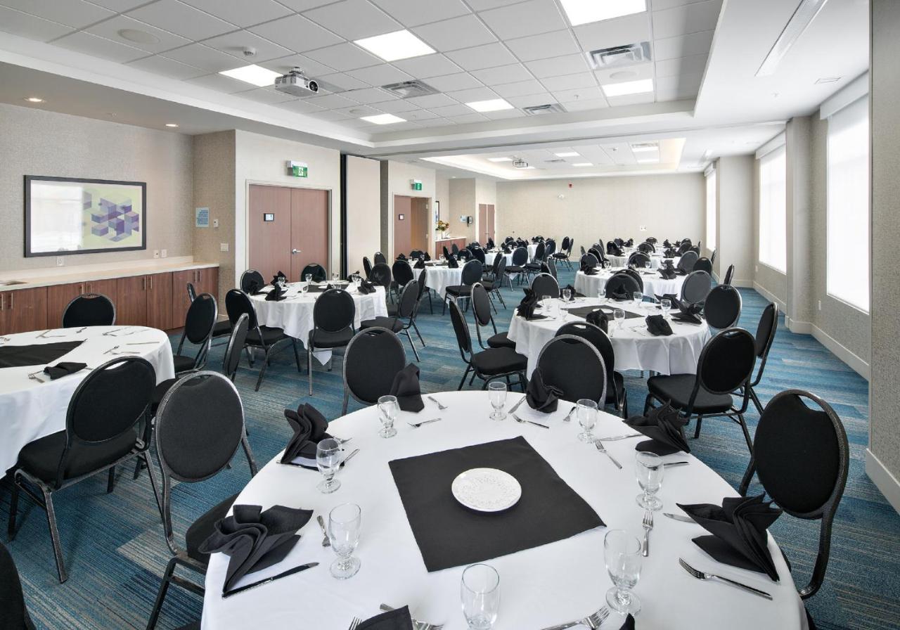 Holiday Inn Express Red Deer North