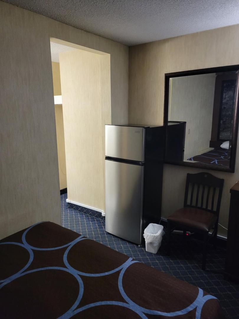 Super 8 by Wyndham Red Deer