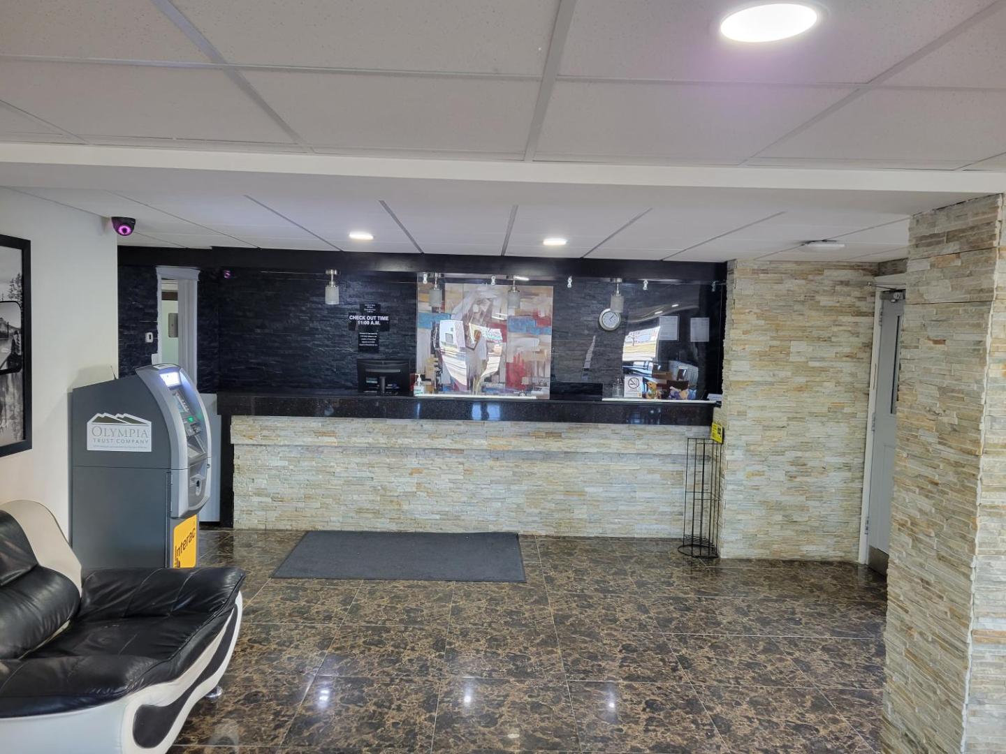 Super 8 by Wyndham Red Deer