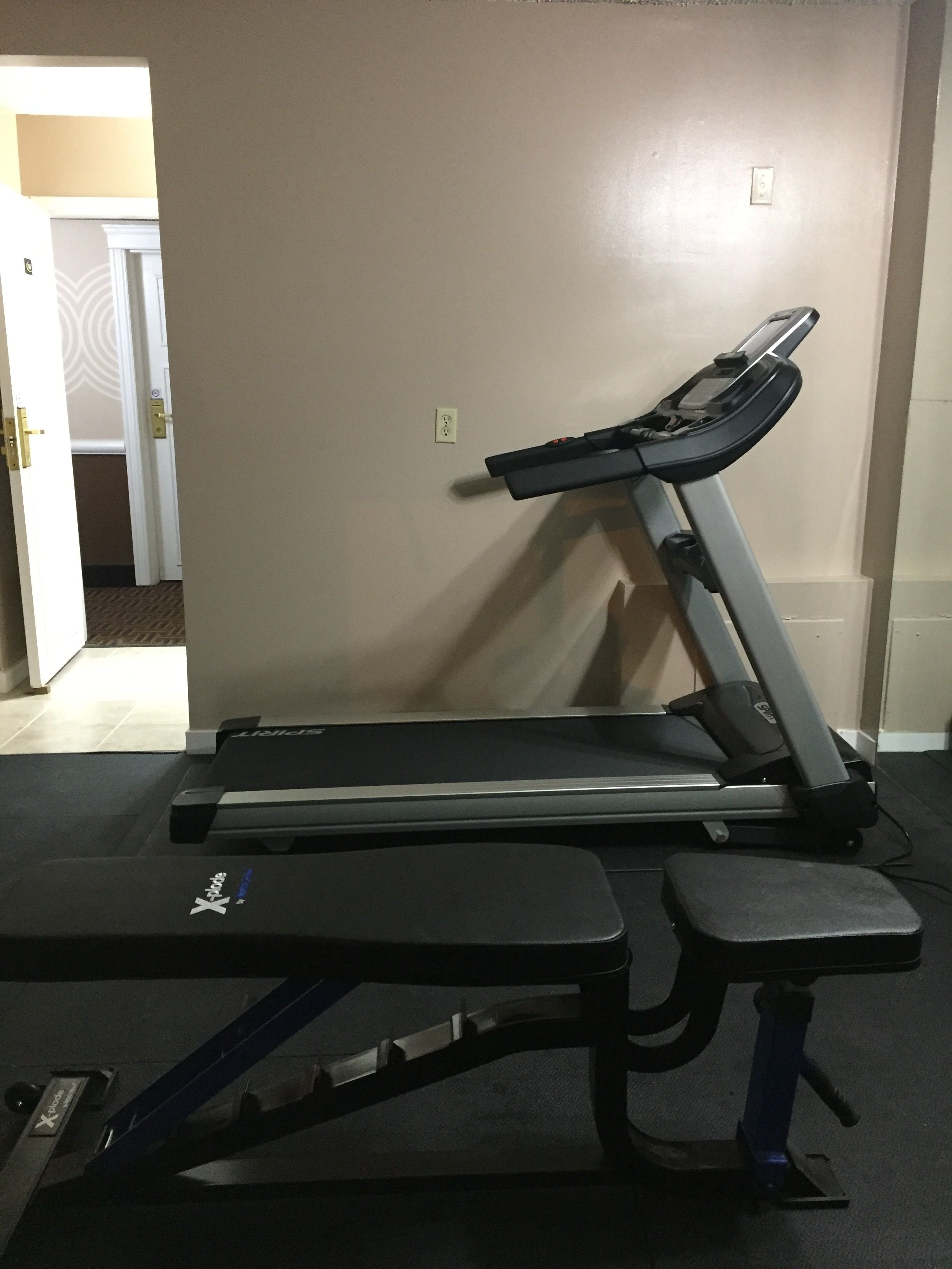 Super 8 by Wyndham Red Deer