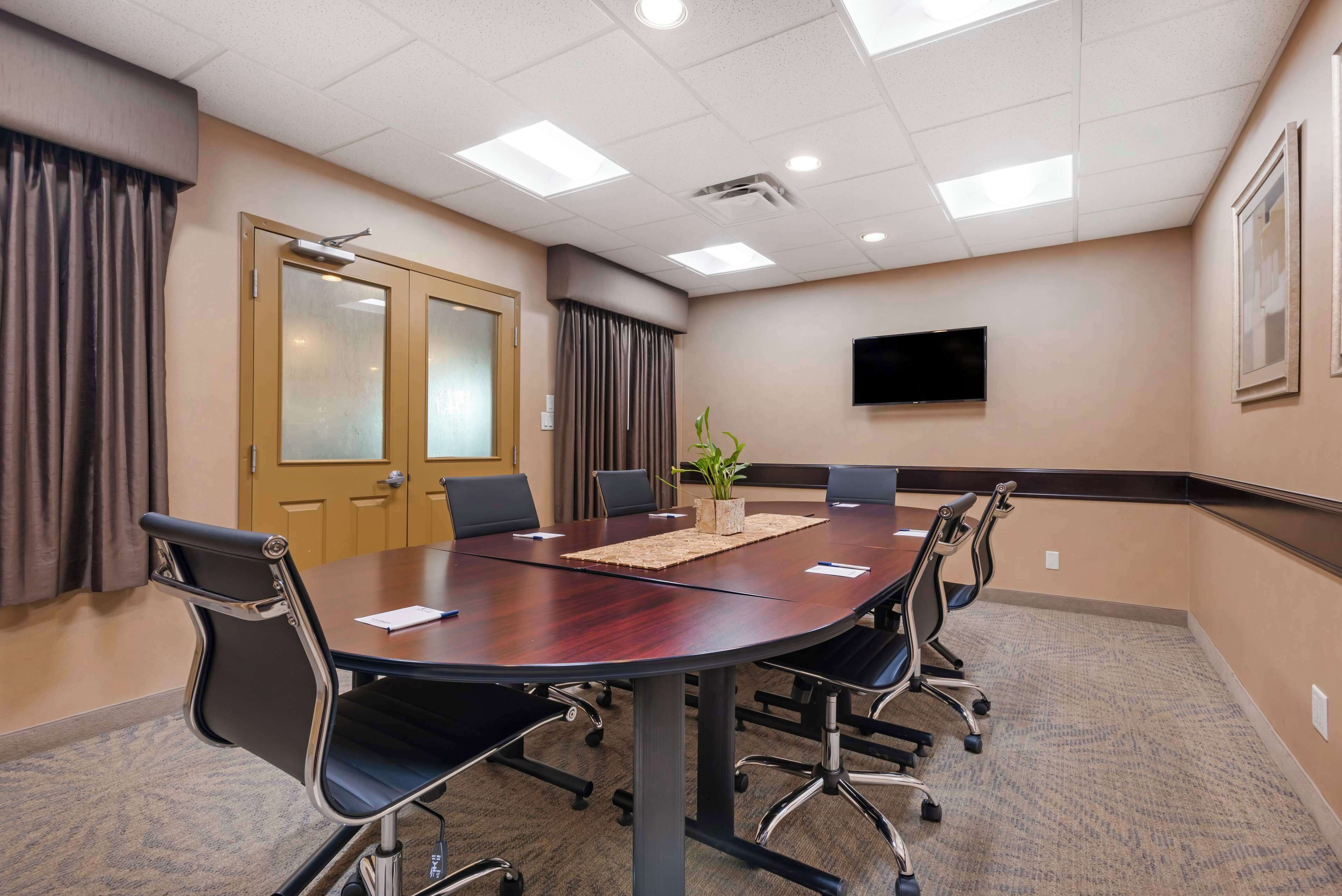 Best Western Rocky Mountain House Inn & Suites