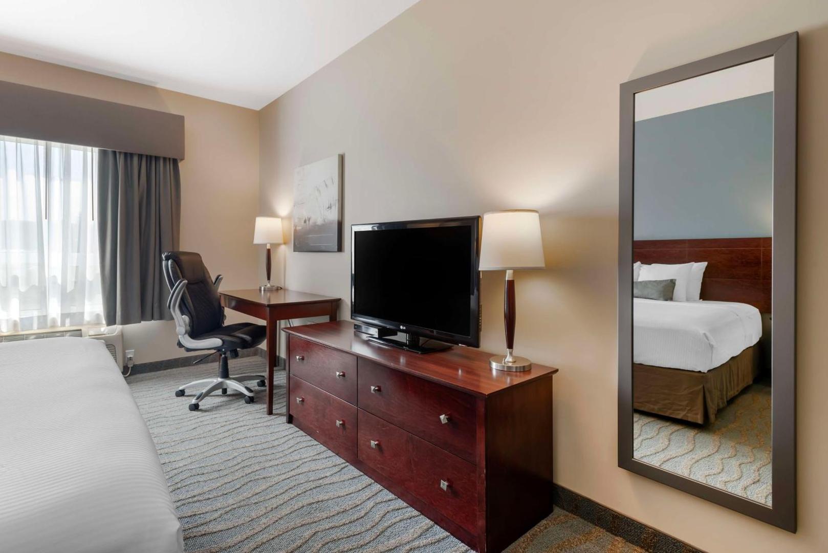 Best Western Rocky Mountain House Inn & Suites