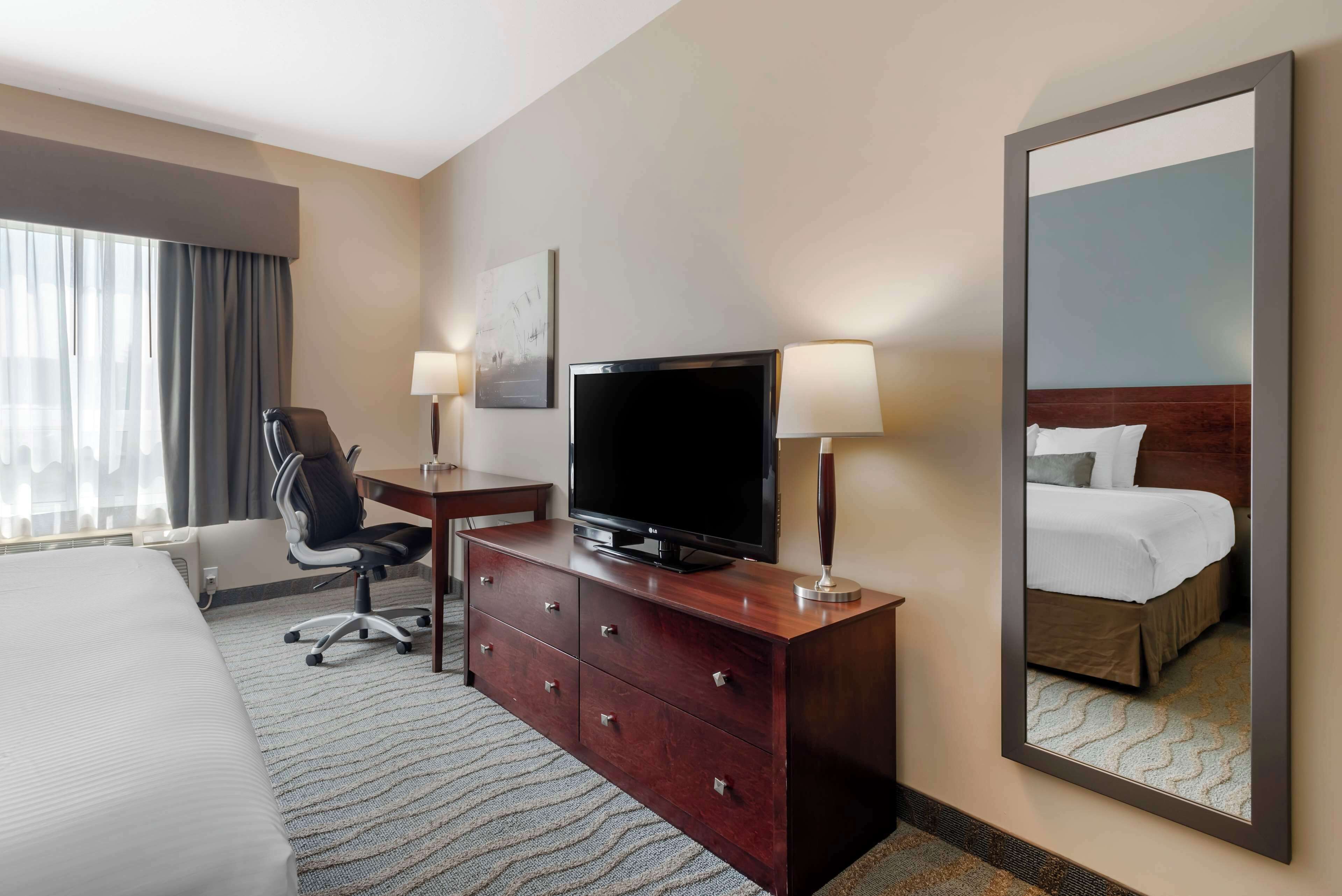 Best Western Rocky Mountain House Inn & Suites