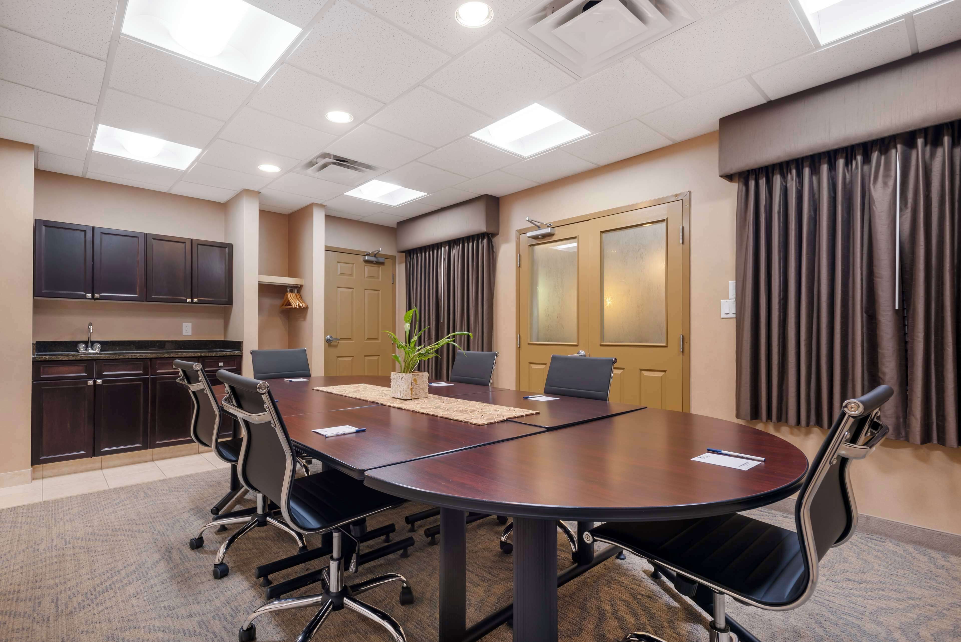 Best Western Rocky Mountain House Inn & Suites