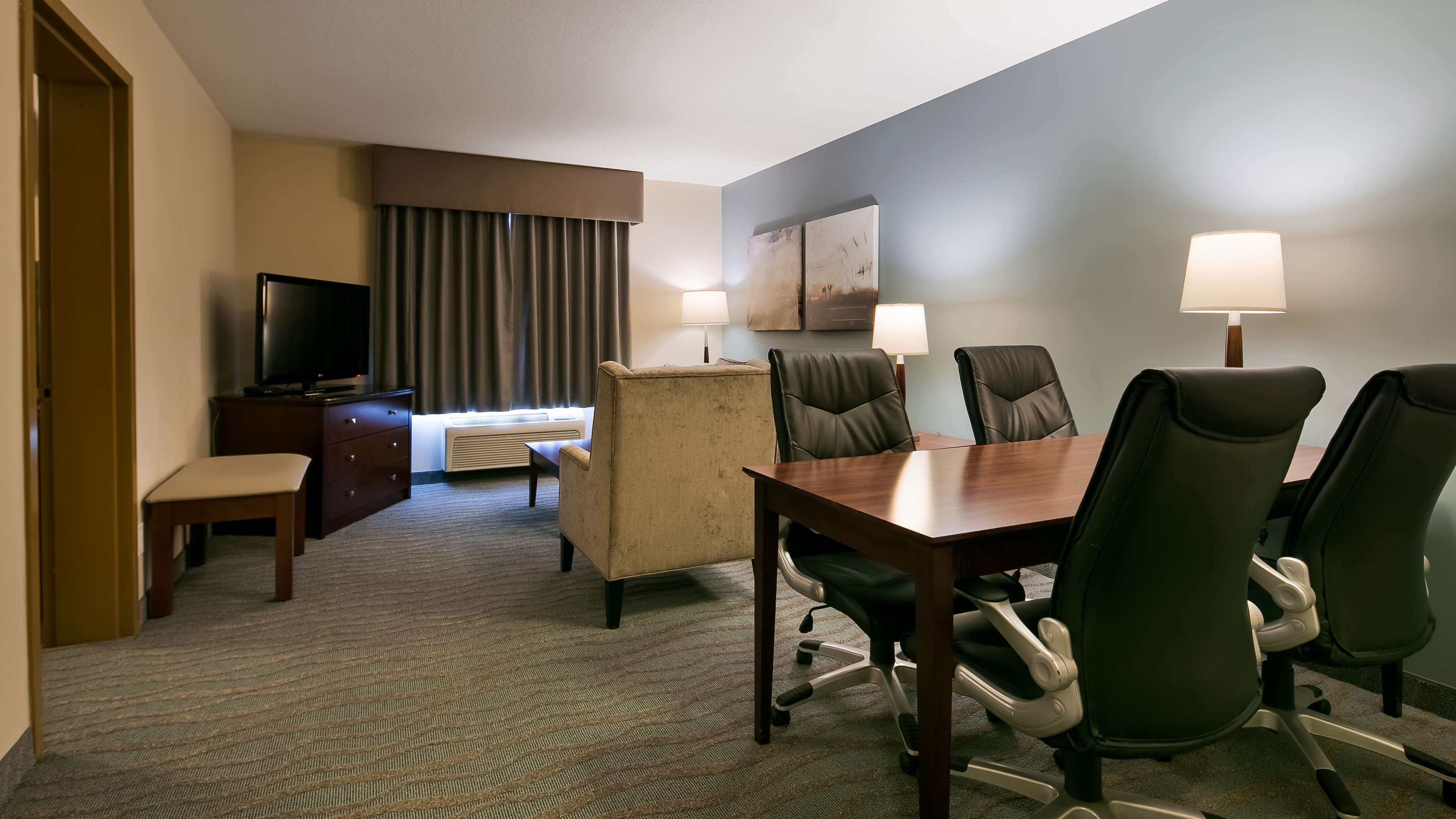Best Western Rocky Mountain House Inn & Suites