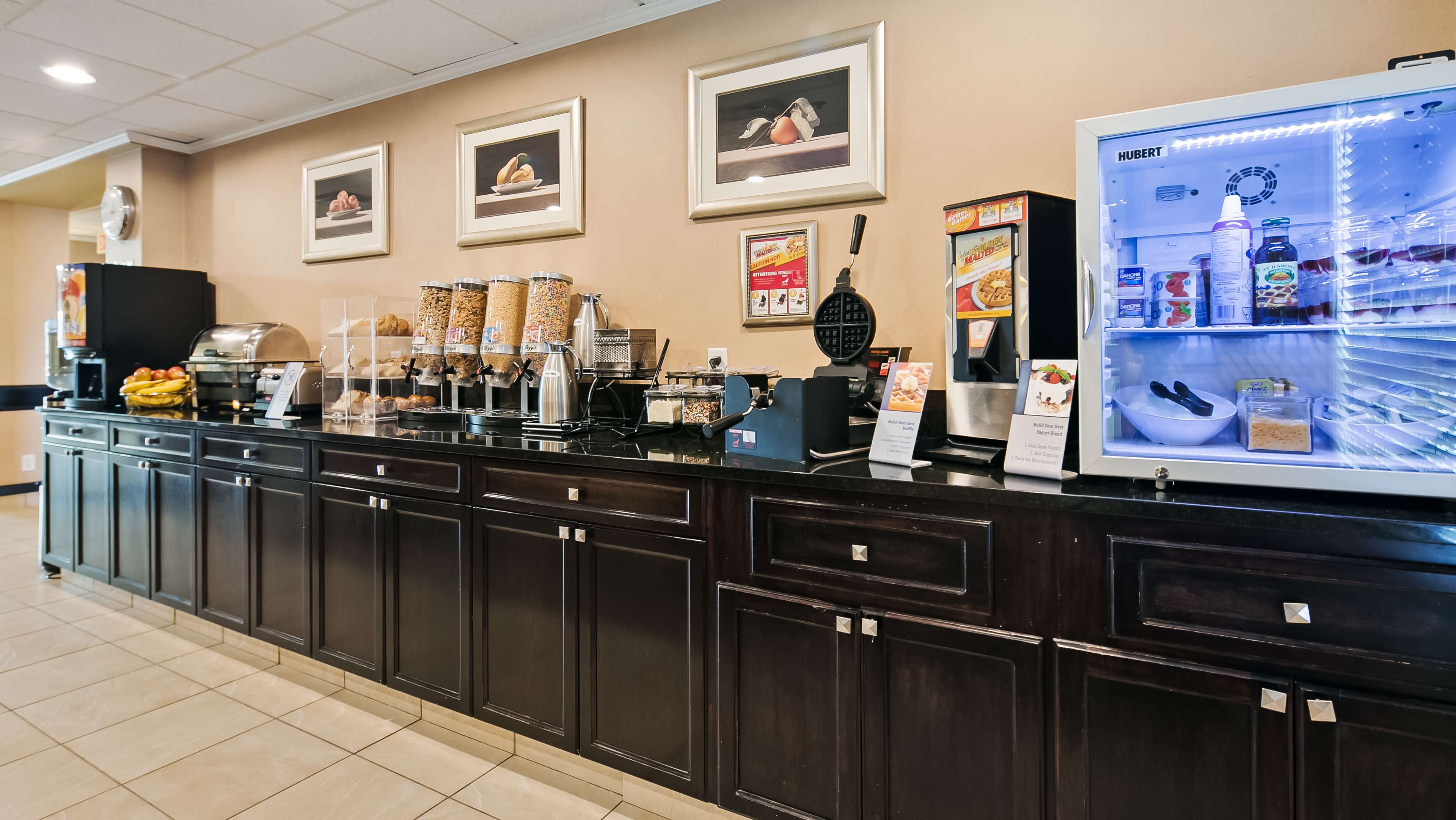Best Western Rocky Mountain House Inn & Suites
