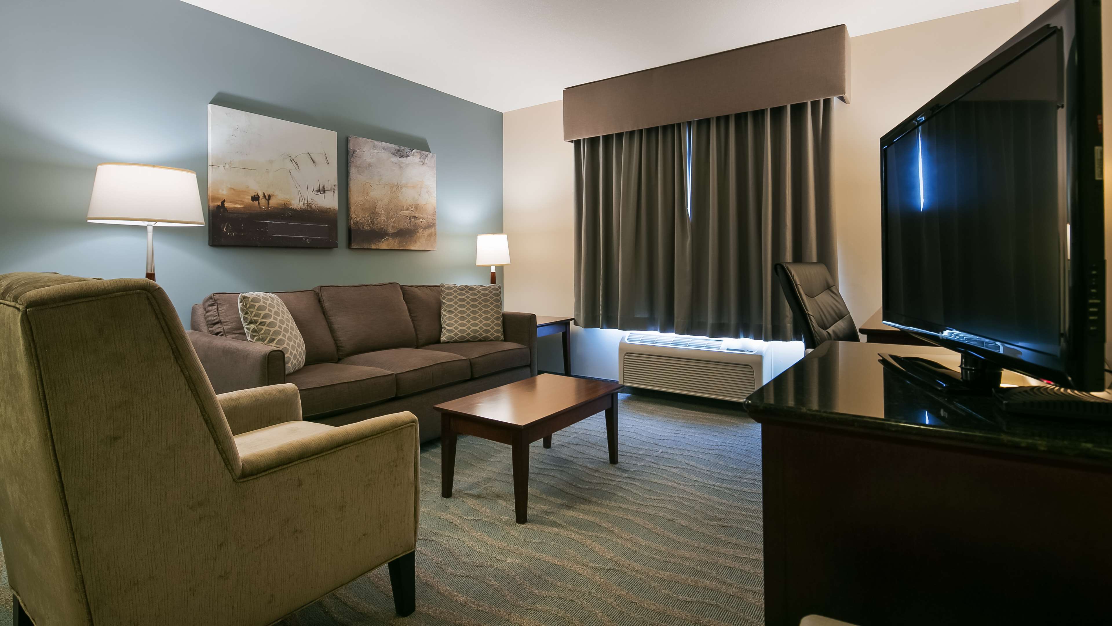 Best Western Rocky Mountain House Inn & Suites